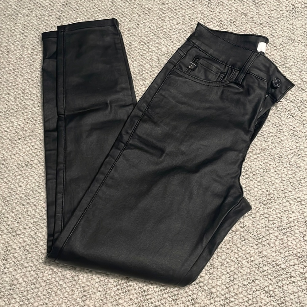 Perfect condition! KanCan Faux Leather Skinny Jeans.